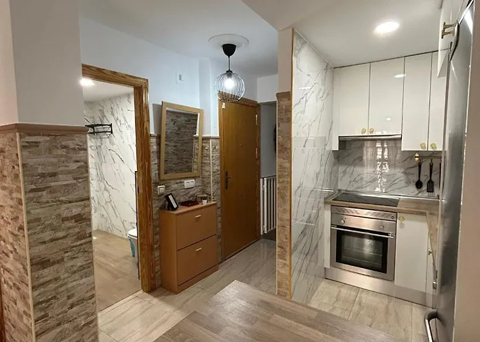 Lyrioshomes Hermoso Duplex Torremolinos Апартаменты *